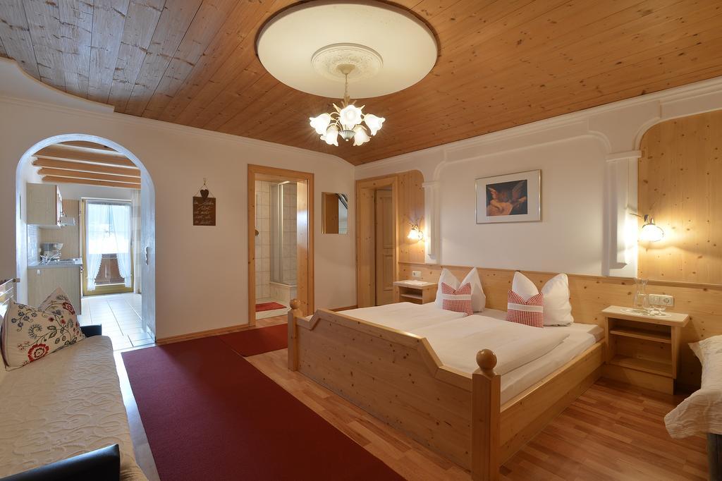 Huettschmiedhof Vila Kössen Quarto foto